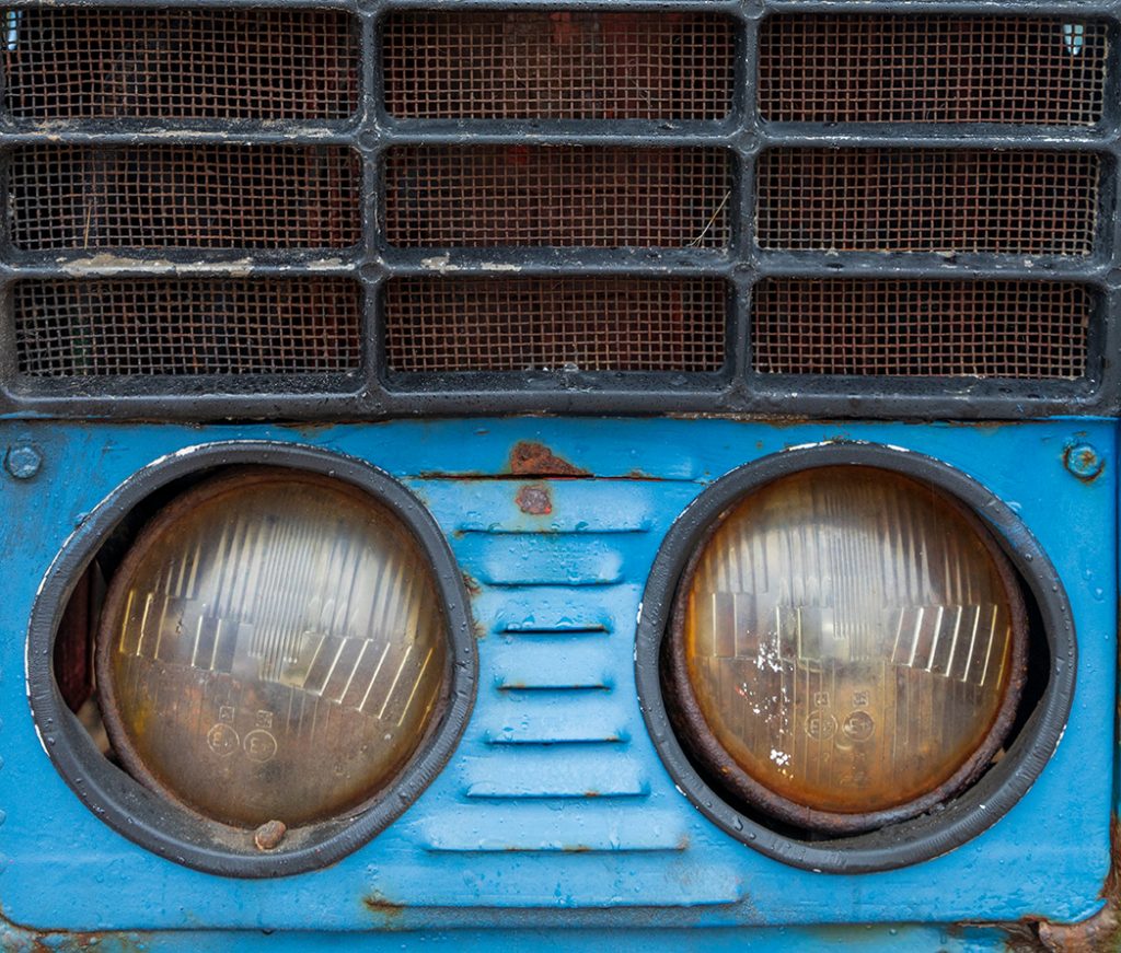 1979 Belarus Tractor Headlamps and grille