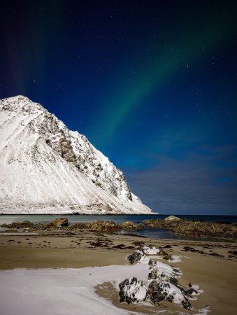 Aurora from Moskenesoya Beach