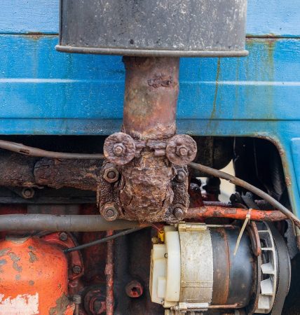 Exhaust Pipe on 1979 Belarus Tractor